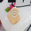 Pendentif triangle escargot – Image 2
